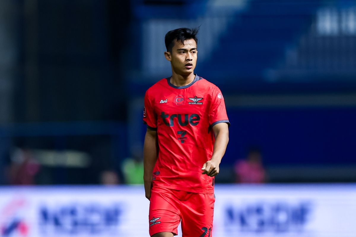 Reuni Merah Putih di Liga Thailand: Arhan, Walsh, dan Pattynama Bertukar Jersey Usai Laga Sengit Bangkok United vs Buriram United