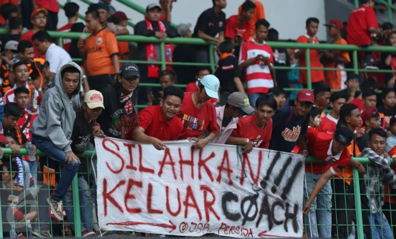 Wali Kota Makassar Siapkan Armada Dukungan, Antar Suporter ‘The Batman’ Saksikan PSM Lawan Persija di Parepare Wali Kota Makassar Siapkan Armada Dukungan, Antar Suporter ‘The Batman’ Saksikan PSM Lawan Persija di Parepare