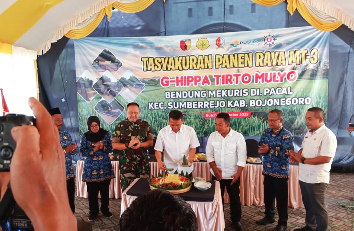 Bupati Bojonegoro Setyo Wahono Hadiri Tasyakuran Panen Raya MT-3, G-HIPPA Tirto Mulyo, Di Balai Desa Butoh, Sumberrejo Bupati Bojonegoro Setyo Wahono Hadiri Tasyakuran Panen Raya MT-3, G-HIPPA Tirto Mulyo, Di Balai Desa Butoh, Sumberrejo