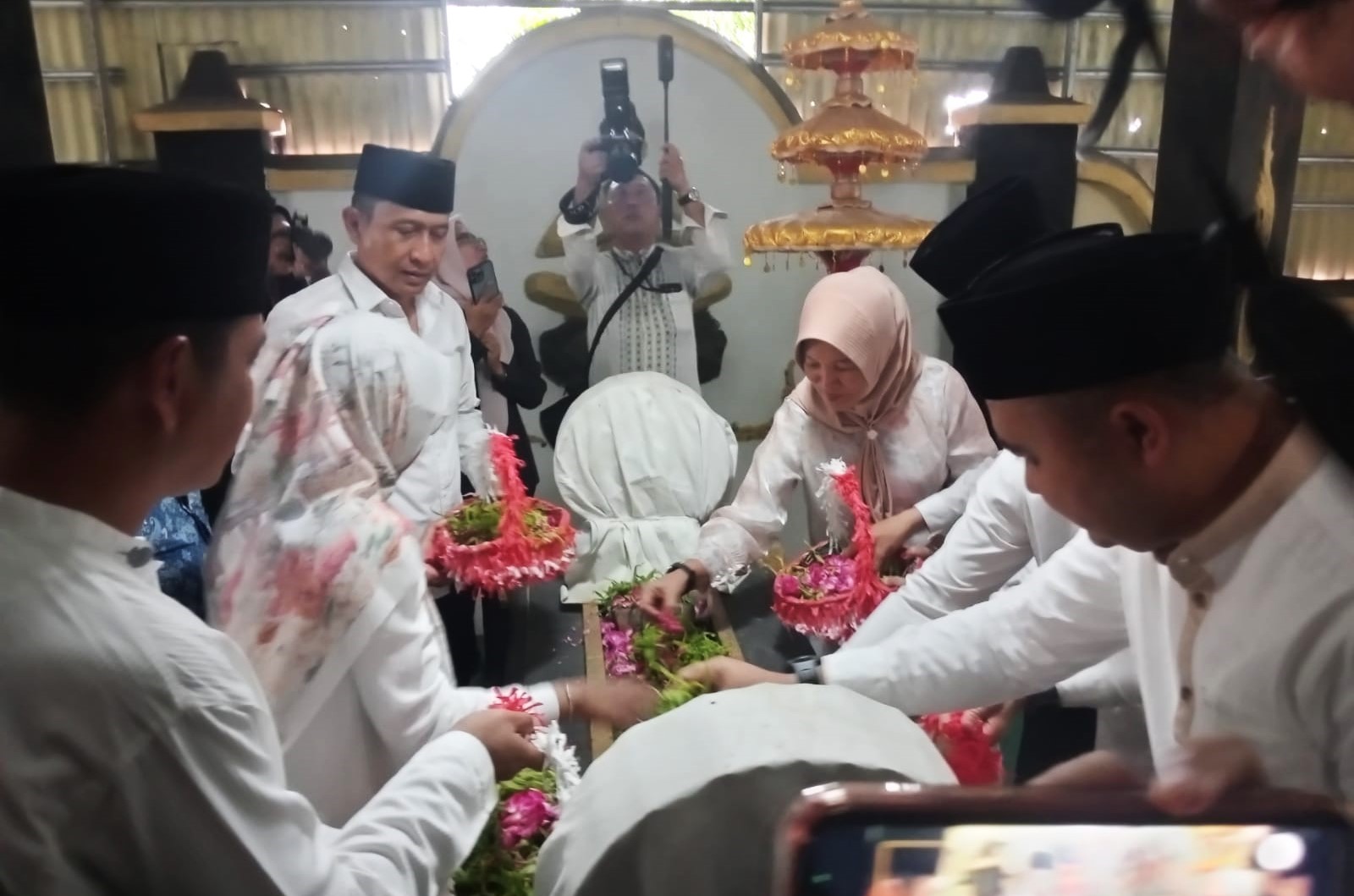 Di HJB Ke-348, Bupati Bojonegoro Setyo Wahono-Wabup Nurul Azizah, Ziarah Ke Makam Raden Adipati Djojonegoro, di Mojoranu, Dander