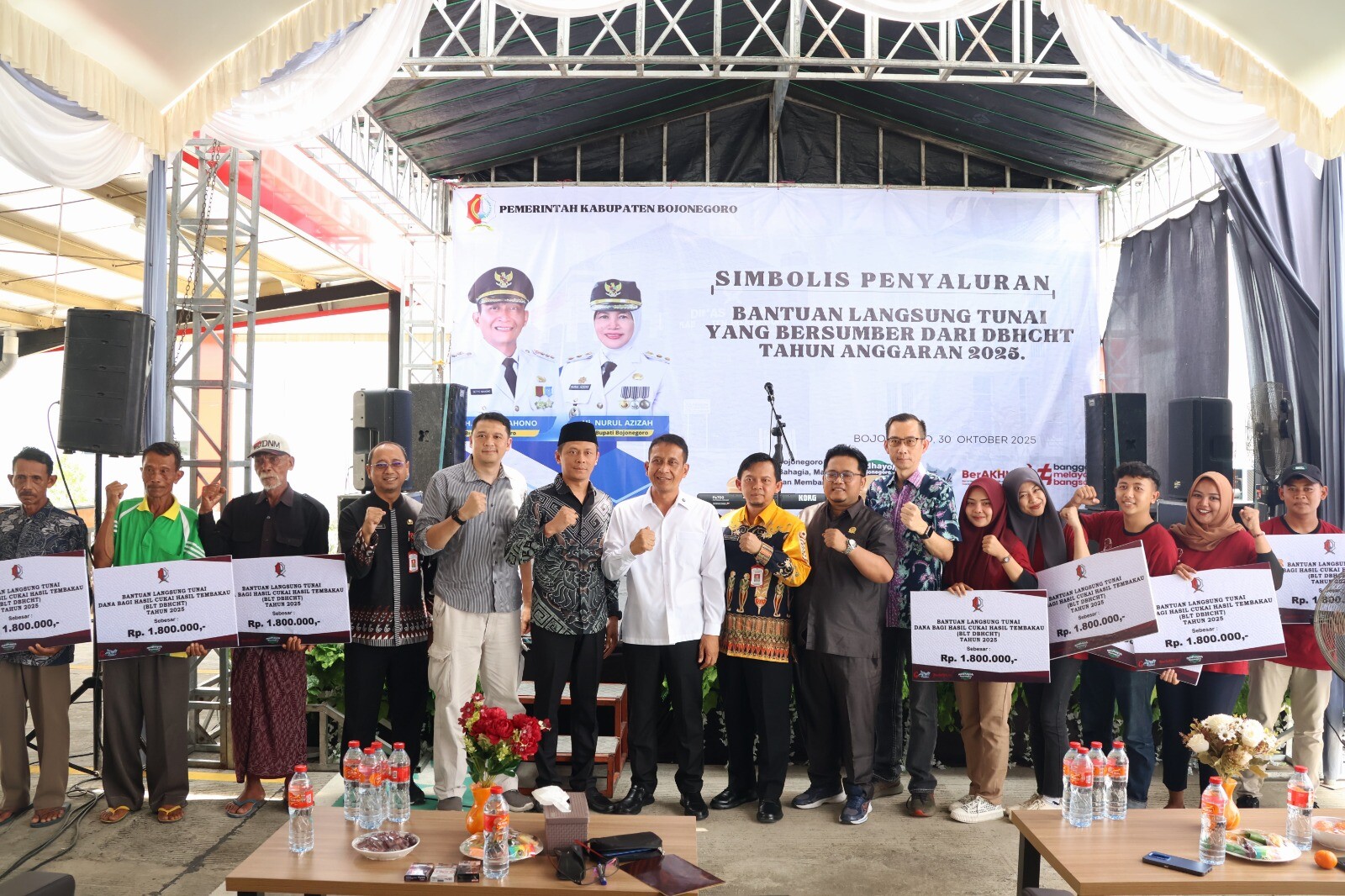 Guna Meningkatkan Kesejahteraan Buruh Pabrik Rokok dan Buruh Tani Tembakau Pemkab Bojonegoro Salurkan BLT DBHCHT Guna Meningkatkan Kesejahteraan Buruh Pabrik Rokok dan Buruh Tani Tembakau Pemkab Bojonegoro Salurkan BLT DBHCHT