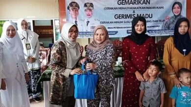 Ketua TP PKK Bojonegoro Cantika Wahono Hadiri Sosialisasi dan Edukasi Gemarikan dan Gerimis Madu, di Balai Desa Sambiroto, Kapas