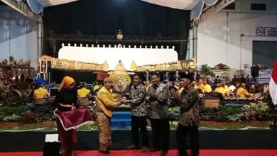 Meriah, HUT Ke-49 Koperasi Kareb Gelar Wayang Kulit Dalang Ki Bayu Aji Pamungkas Dengan Bintang Tamu Niken Salindri