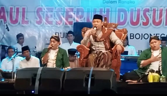 KH Agus Salim Bareng Cak Komet dan Cak Dodok, Hadir di Pengajian Umum Haul Sesepuh Dusun Bungur, Desa Bungur, Kanor