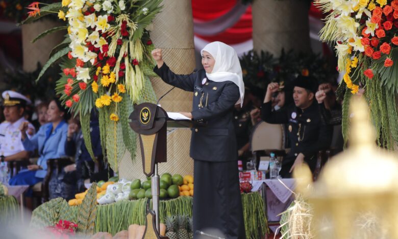 Pimpin Upacara Hari Jadi Ke-80 Provinsi Jatim Gubernur Khofifah Tegaskan “Jatim Bisa” Untuk Masa Depan Yang Berkelanjutan Pimpin Upacara Hari Jadi Ke-80 Provinsi Jatim Gubernur Khofifah Tegaskan “Jatim Bisa” Untuk Masa Depan Yang Berkelanjutan