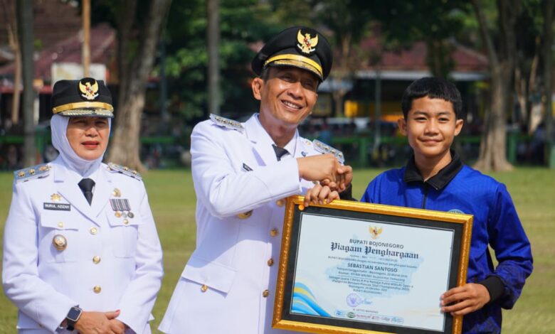 Puncak Peringatan Hari Jadi Bojonegoro (HJB) Ke-348, Digelar Di Alun-alun Kota Bojonegoro Puncak Peringatan Hari Jadi Bojonegoro (HJB) Ke-348, Digelar Di Alun-alun Kota Bojonegoro
