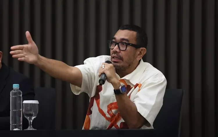 Arya Sinulingga: Terimakasih Telah Mengubur Mimpi 286 Juta Jiwa Arya Sinulingga: Terimakasih Telah Mengubur Mimpi 286 Juta Jiwa