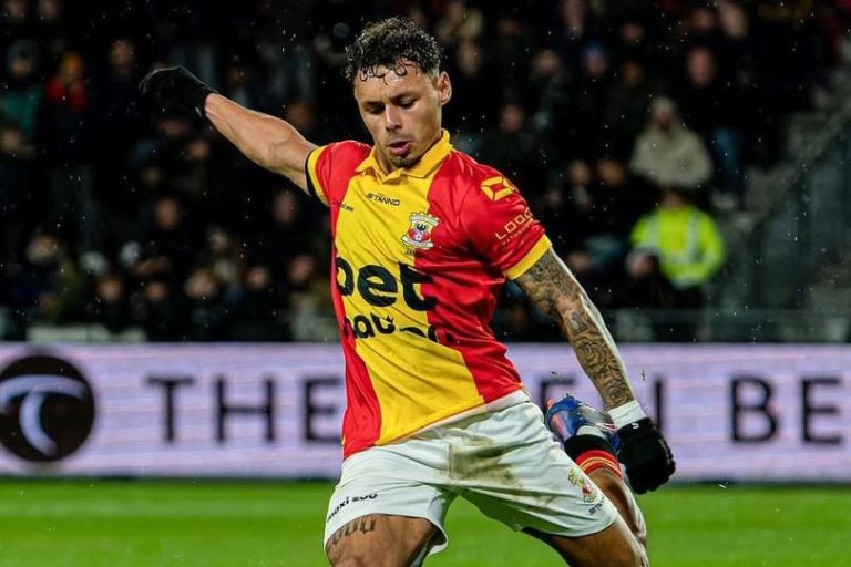 Dean James Gemilang di Liga Europa: Dua Assist Memukau, Media Belanda Sanjung Setinggi Langit