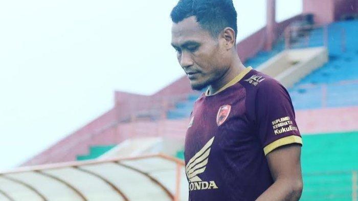 Debut Manis Diincar: Ahmad Amiruddin Bertekad Bawa PSM Makassar Taklukkan Arema FC di Stadion BJ Habibie Debut Manis Diincar: Ahmad Amiruddin Bertekad Bawa PSM Makassar Taklukkan Arema FC di Stadion BJ Habibie