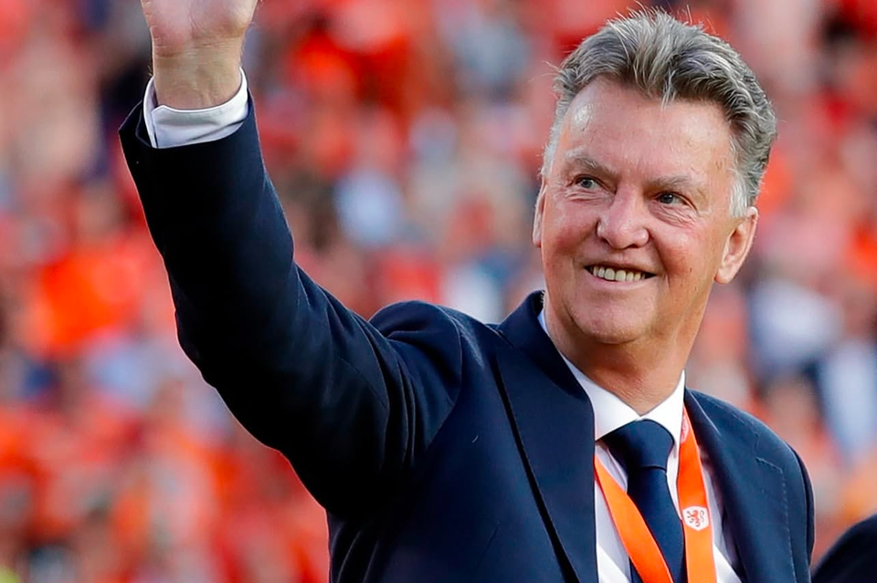Louis Van Gaal Dikaitkan dengan Kursi Pelatih Timnas Indonesia: Harapan dan Spekulasi Mencuat
