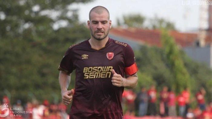 PSM Makassar Dibayangi Sanksi Denda Ratusan Juta Rupiah Akibat Kekosongan Kursi Pelatih Kepala Pasca-Pengunduran Diri Bernardo Tavares PSM Makassar Dibayangi Sanksi Denda Ratusan Juta Rupiah Akibat Kekosongan Kursi Pelatih Kepala Pasca-Pengunduran Diri Bernardo Tavares