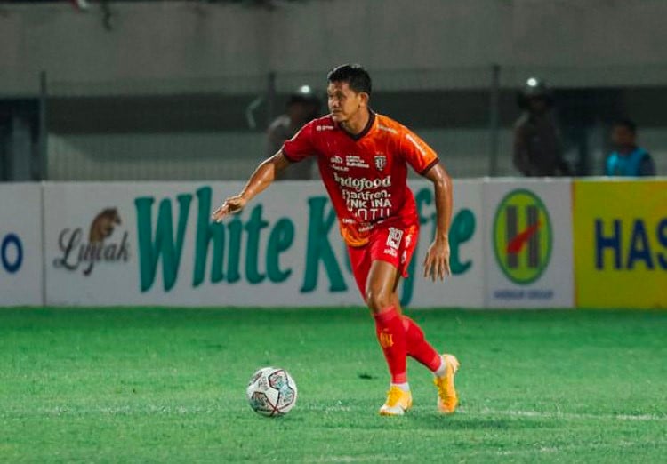 PSM Makassar Perkenalkan Tomas Trucha: Kontrak Singkat dan Kolaborasi dengan Asisten Pelatih Brasil PSM Makassar Perkenalkan Tomas Trucha: Kontrak Singkat dan Kolaborasi dengan Asisten Pelatih Brasil