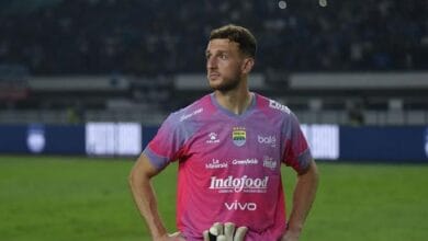 Rotasi Kejutan di Laga Persib vs Selangor FC: Bojan Hodak Cadangkan Adam Przybek, Beri Kesempatan Teja Paku Alam