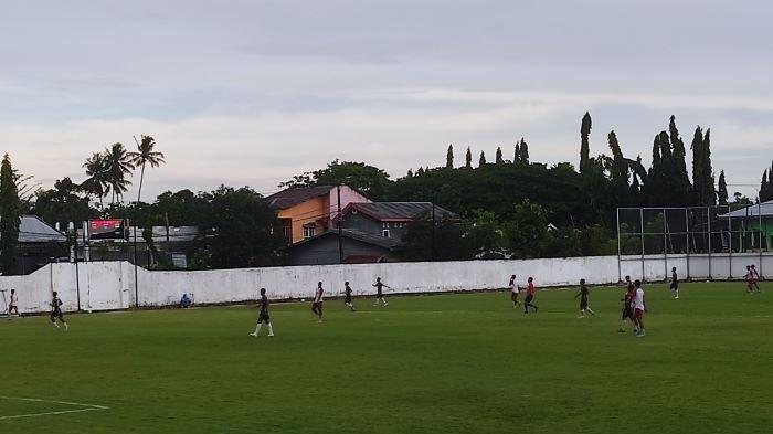 Tomas Trucha Pimpin Latihan Perdana PSM Makassar: Fokus Perkenalan dan Pemahaman Taktik