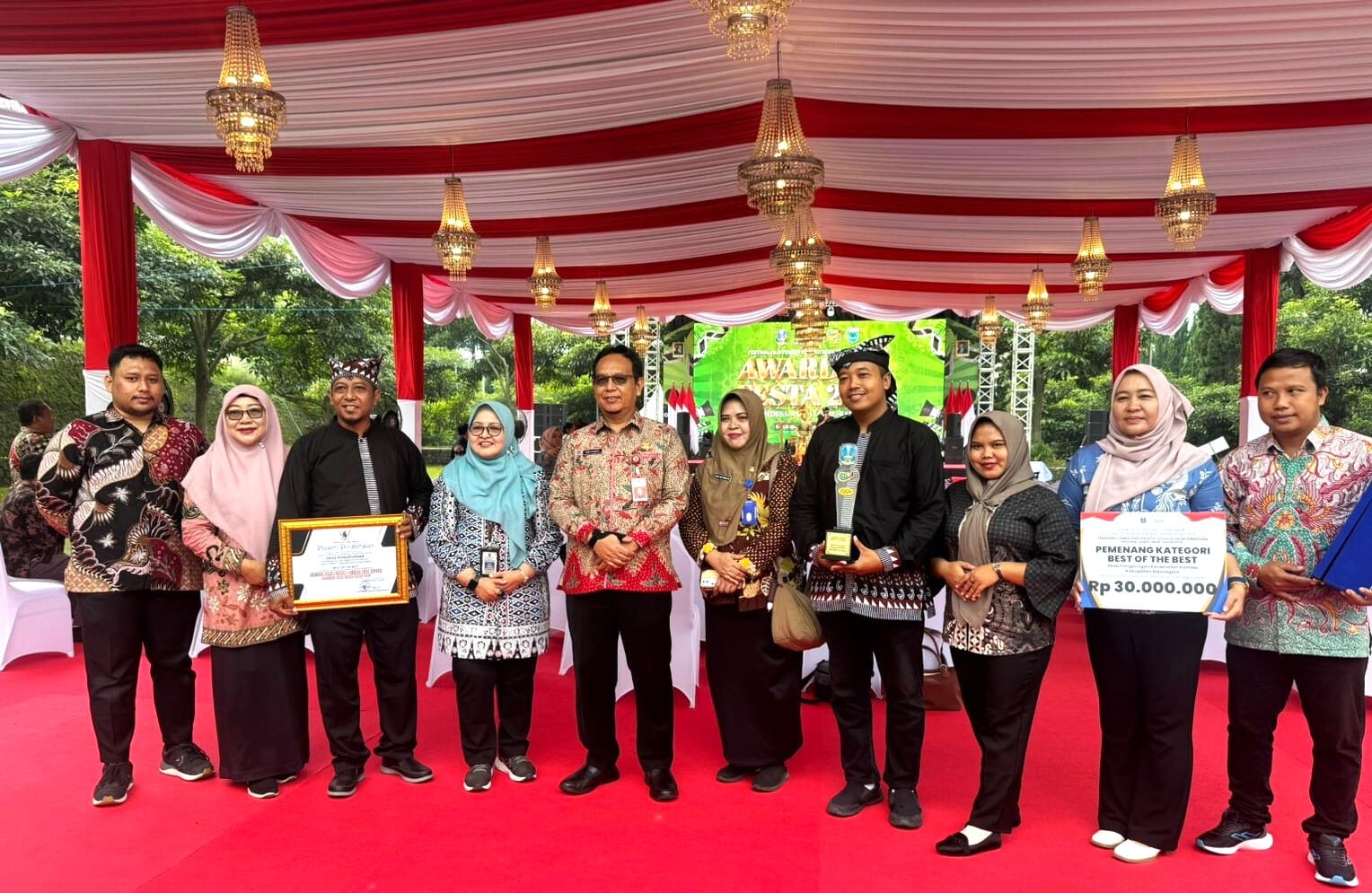 Di Ajang FESTA Jatim 2025, Desa Pungpungan, Kalitidu, Raih Best of The Best Video Kreatif Usaha Ekonomi Perdesaan