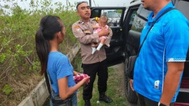 Polres Gresik Tangani Laporan Adanya Bayi Yang Dibuang, Terungkap Pasutri Cekcok Hingga Meninggalkan Bayinya di Pinggir Jalan Polres Gresik Tangani Laporan Adanya Bayi Yang Dibuang, Terungkap Pasutri Cekcok Hingga Meninggalkan Bayinya di Pinggir Jalan