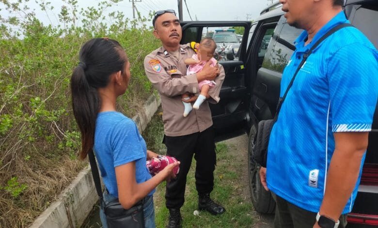 Polres Gresik Tangani Laporan Adanya Bayi Yang Dibuang, Terungkap Pasutri Cekcok Hingga Meninggalkan Bayinya di Pinggir Jalan Polres Gresik Tangani Laporan Adanya Bayi Yang Dibuang, Terungkap Pasutri Cekcok Hingga Meninggalkan Bayinya di Pinggir Jalan