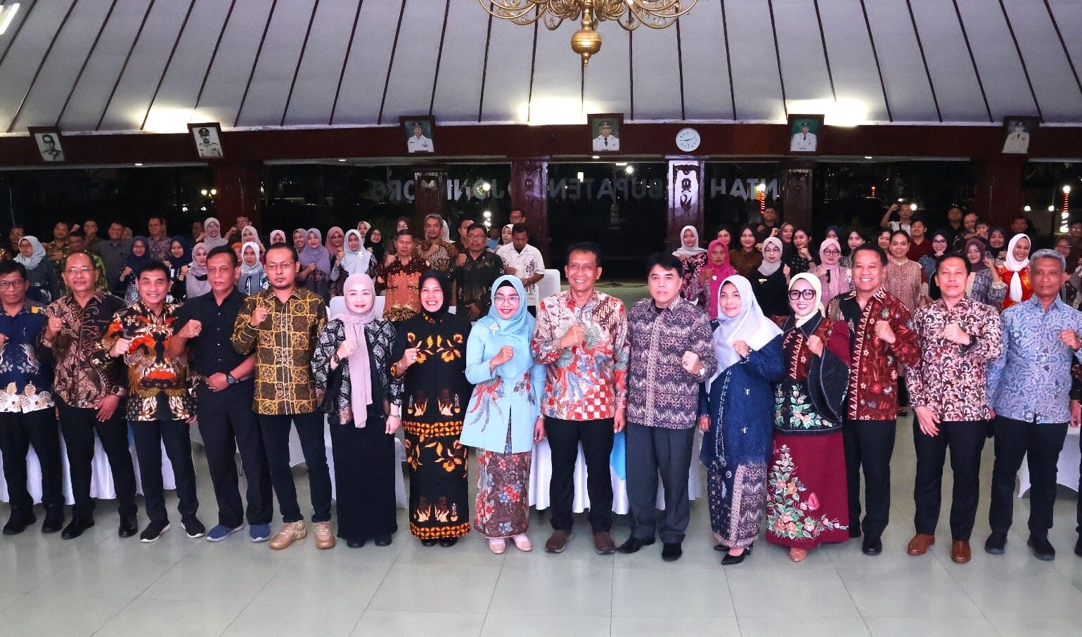 Suasana Hangat Malam Pisah Sambut Kepala Kejari Bojonegoro Yang Digelar di Pendopo Malowopati Pemkab Bojonegoro