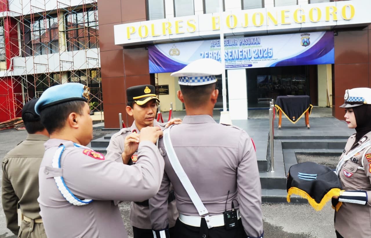 Wakapolres Bojonegoro Kompol Yoyok Dwi Purnomo, Pimpin Apel Pasukan Operasi Zebra Semeru 2025