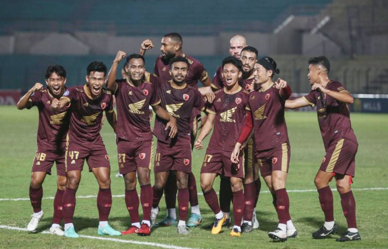 Adaptasi Taktik Jadi Kunci: PSM Makassar Berjuang Implementasikan Gaya Ball Possession Tomas Trucha