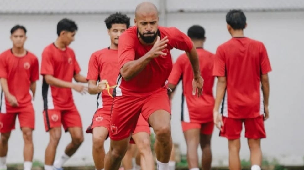 Alex Tanque Menggila dengan Hattrick, PSM Makassar Bidik Papan Atas Super League 2025/2026