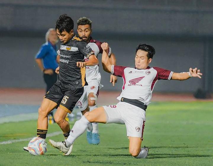 Debut Gemilang Tomas Trucha: PSM Makassar Bangkit dengan Energi Baru, Sang Pelatih Puji Semangat Juang Anak Asuhnya Debut Gemilang Tomas Trucha: PSM Makassar Bangkit dengan Energi Baru, Sang Pelatih Puji Semangat Juang Anak Asuhnya