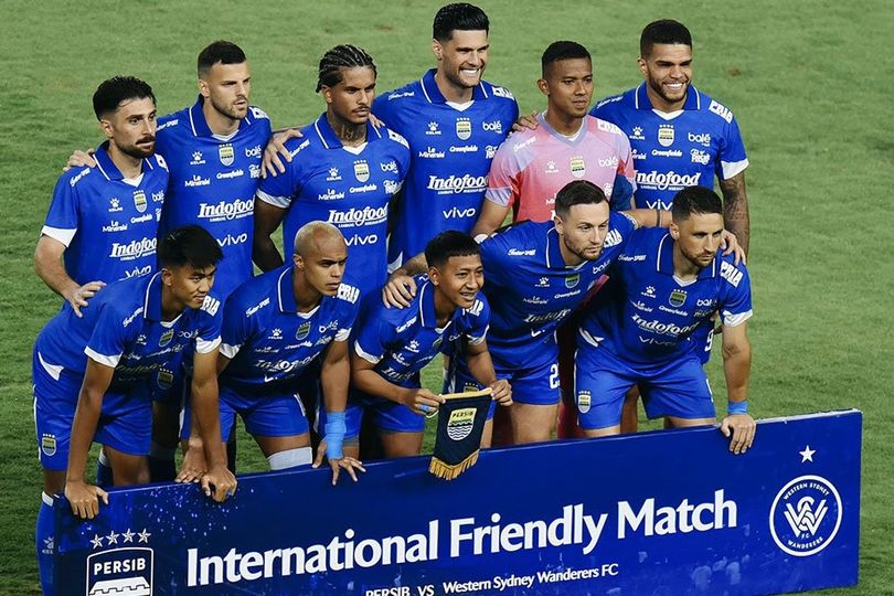 Perburuan Gelar BRI Super League 2025/2026: Persib Bandung di Ambang Pintu Juara, Persebaya Surabaya Siap Jadi Batu Sandungan Krusial