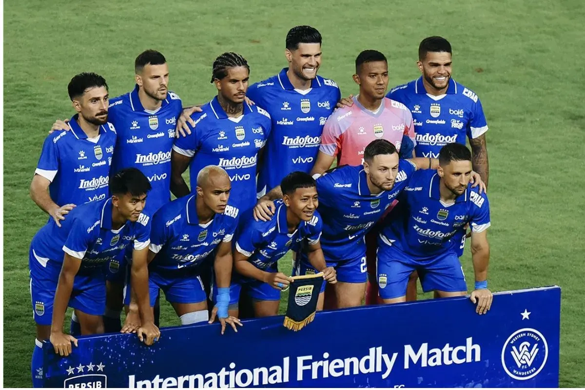 Persib Bandung Pesta Gol di Kandang, Bantai Madura United 5-0, Eliano Reijnders Tuai Pujian Sang Kakak Tijjani Reijnders