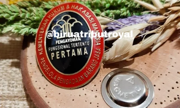 Crew Outlet – Pengelola Penjualan di Toko