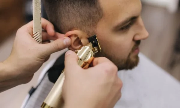 Kapster / Barber Profesional Berpengalaman