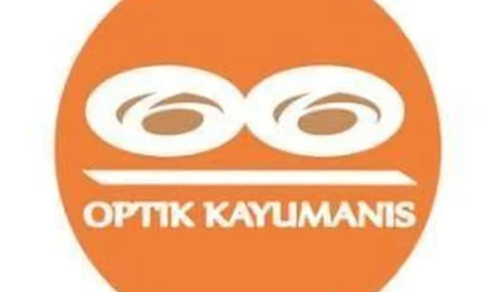 Karyawan Optik – Penjualan dan Layanan Pelanggan
