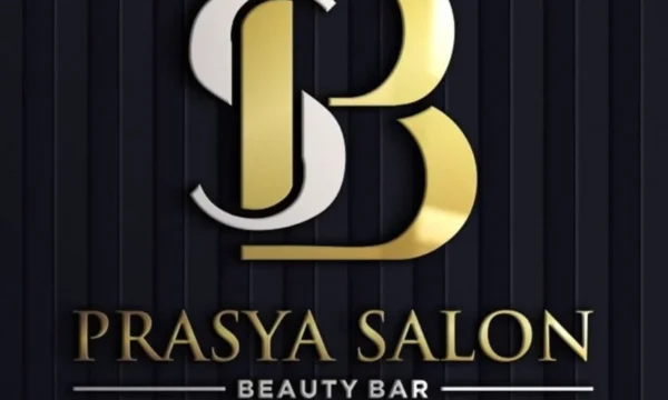 Karyawati Salon Profesional untuk Perawatan Kecantikan