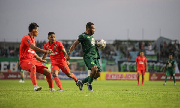 Kekalahan Telak Persebaya dari Borneo FC 1-5 Picu Sorotan Lini Depan, Rumor Ramadhan Sananta Kembali Menguat Jelang Bursa Transfer