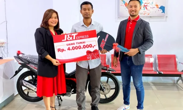 Kurir Motor J&T Express – Area Bondowoso