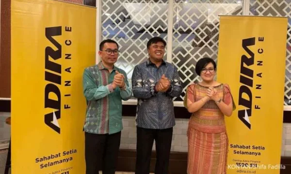 OFFICER MARKETING ADIRA FINANCE TEBET & KELAPA GADING