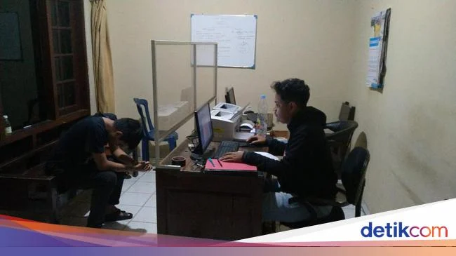 Petugas Penilaian Gadai di Bantul
