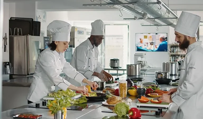 Staf Dapur di ANABELLA KITCHEN