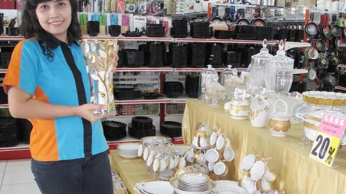 SUPIR STAFF Jackson’s Homeware Market